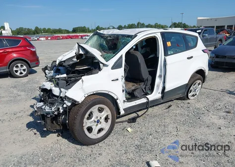 2017 Ford Escape S z USA, uszkodzony, nr VIN 1FMCU0F7XHUE55749